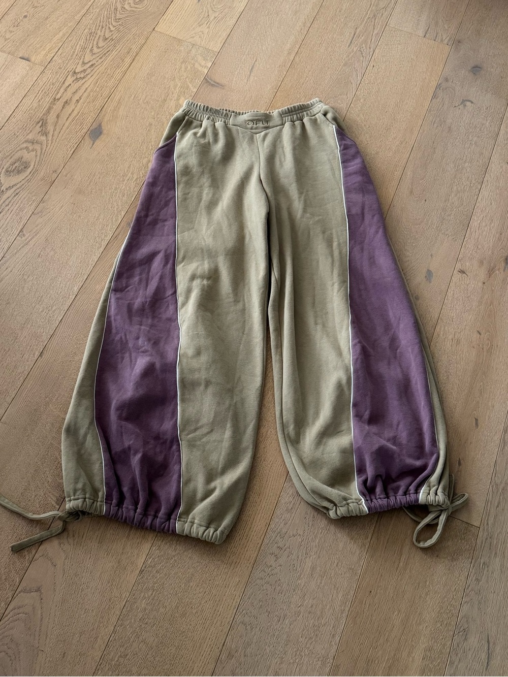 Out From Under Cozy Vibes Colorblocked Jogger Sweatpant Small - Picture 6 of 12